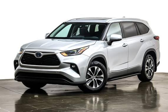TOYOTA HIGHLANDER 2023 5TDKBRCHXPS563234 image