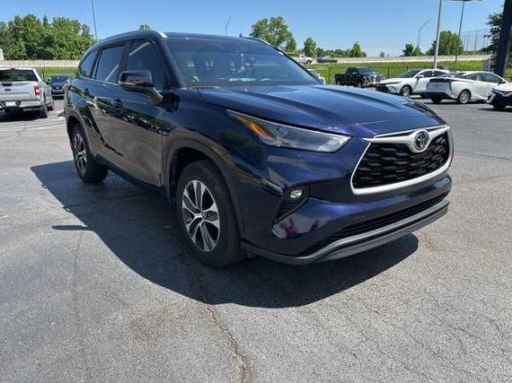 TOYOTA HIGHLANDER 2023 5TDKDRAH2PS032428 image