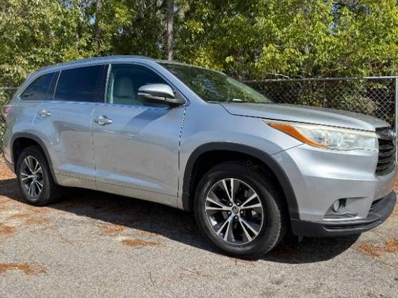 TOYOTA HIGHLANDER 2016 5TDKKRFH2GS158660 image