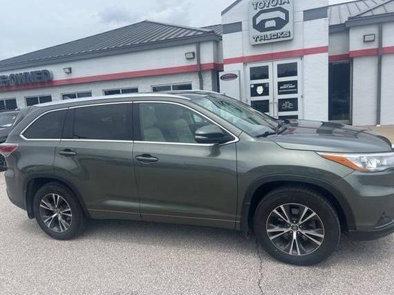 TOYOTA HIGHLANDER 2016 5TDJKRFH1GS324288 image