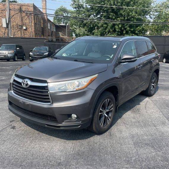 TOYOTA HIGHLANDER 2016 5TDJKRFH4GS228560 image