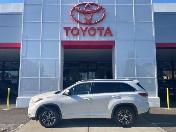 TOYOTA HIGHLANDER 2016 5TDJKRFH3GS251991 image