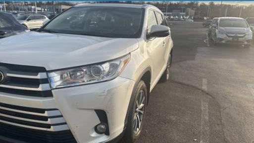 TOYOTA HIGHLANDER 2019 5TDJZRFH3KS614522 image