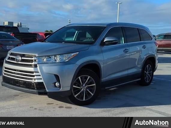TOYOTA HIGHLANDER 2019 5TDKZRFH0KS366492 image