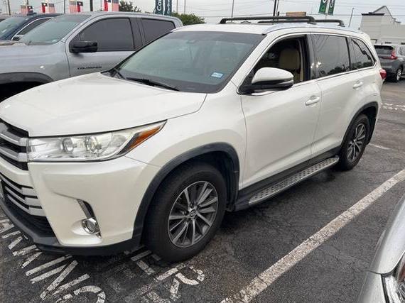 TOYOTA HIGHLANDER 2019 5TDKZRFH9KS567744 image