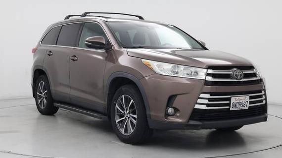 TOYOTA HIGHLANDER 2019 5TDJZRFH5KS724441 image
