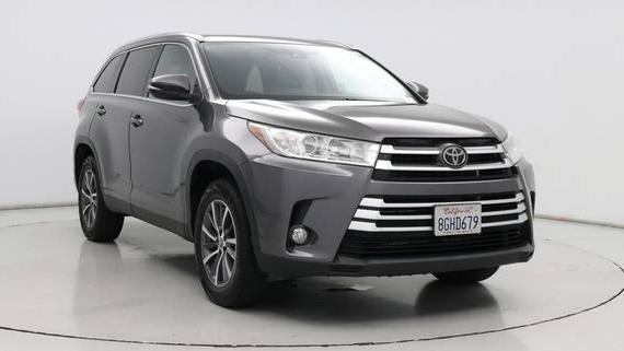 TOYOTA HIGHLANDER 2019 5TDKZRFHXKS555618 image