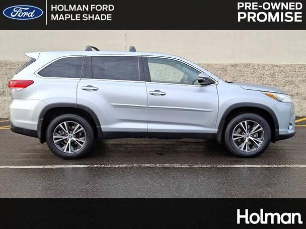 TOYOTA HIGHLANDER 2019 5TDBZRFH3KS947744 image