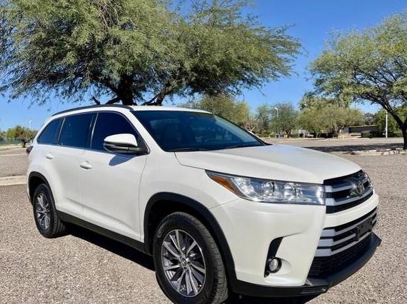 TOYOTA HIGHLANDER 2019 5TDKZRFH7KS566785 image