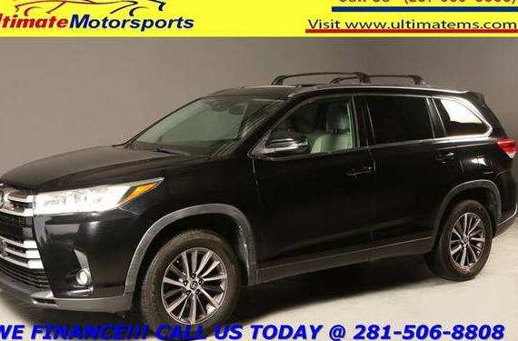 TOYOTA HIGHLANDER 2019 5TDKZRFH8KS561756 image