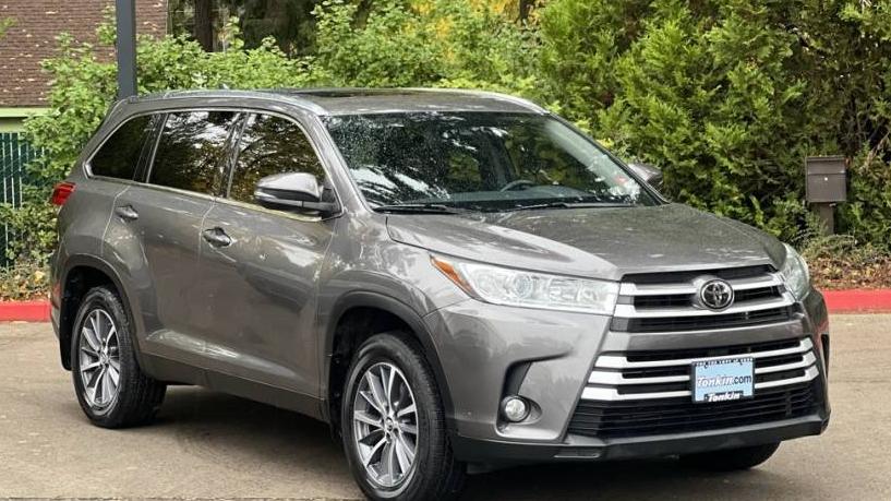 TOYOTA HIGHLANDER 2019 5TDJZRFH3KS564656 image