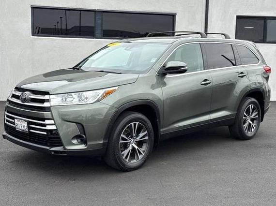 TOYOTA HIGHLANDER 2019 5TDZARFH0KS045560 image