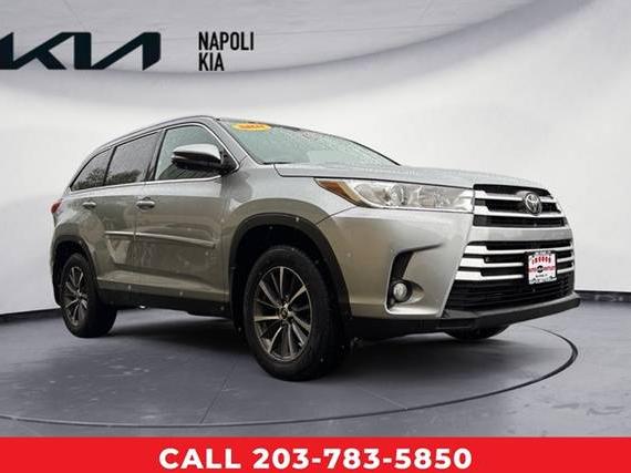 TOYOTA HIGHLANDER 2019 5TDJZRFH4KS713656 image