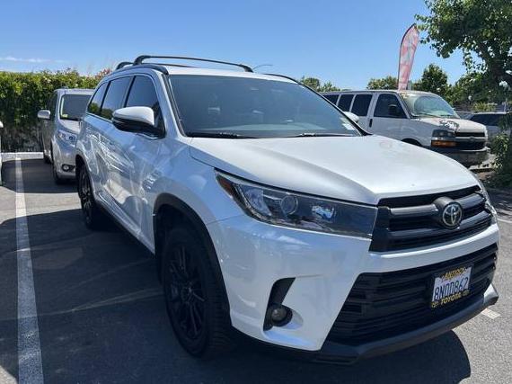 TOYOTA HIGHLANDER 2019 5TDJZRFH5KS727890 image