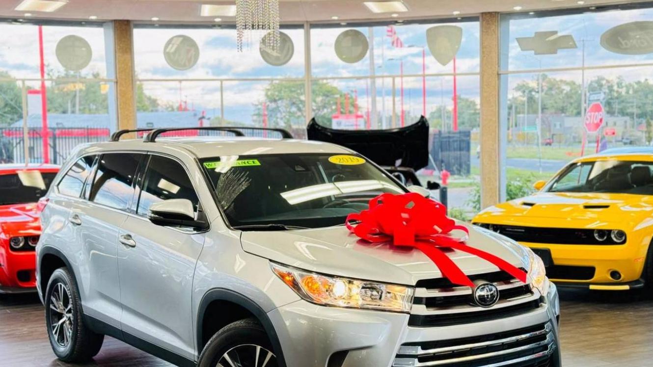 TOYOTA HIGHLANDER 2019 5TDZZRFH1KS352874 image