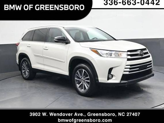 TOYOTA HIGHLANDER 2019 5TDJZRFH5KS576257 image