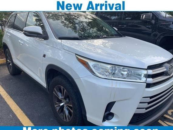 TOYOTA HIGHLANDER 2019 5TDZARFH2KS042305 image