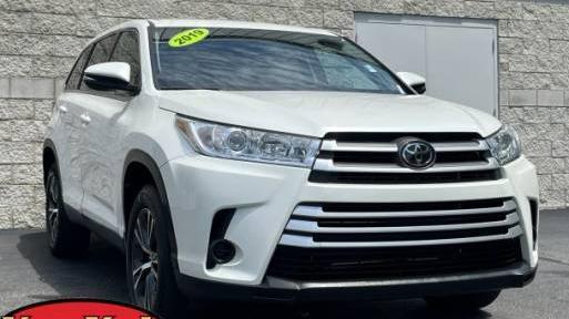 TOYOTA HIGHLANDER 2019 5TDZARFH1KS047172 image