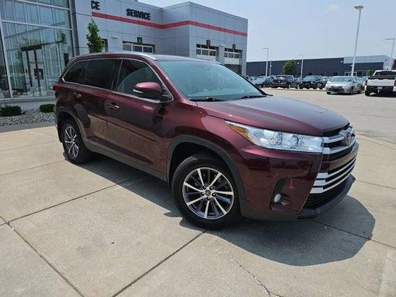 TOYOTA HIGHLANDER 2019 5TDJZRFH5KS990557 image