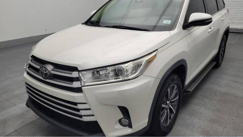 TOYOTA HIGHLANDER 2019 5TDKZRFH0KS567745 image