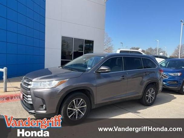 TOYOTA HIGHLANDER 2019 5TDKZRFH3KS570039 image