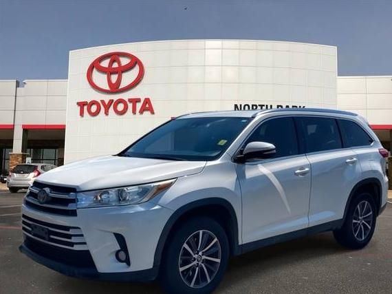 TOYOTA HIGHLANDER 2019 5TDKZRFH1KS555698 image
