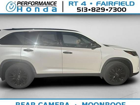 TOYOTA HIGHLANDER 2019 5TDJZRFH8KS970982 image