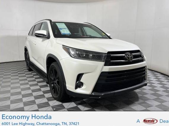 TOYOTA HIGHLANDER 2019 5TDJZRFH8KS611289 image