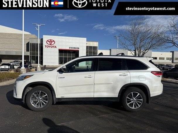 TOYOTA HIGHLANDER 2019 5TDJGRFH3KS077267 image