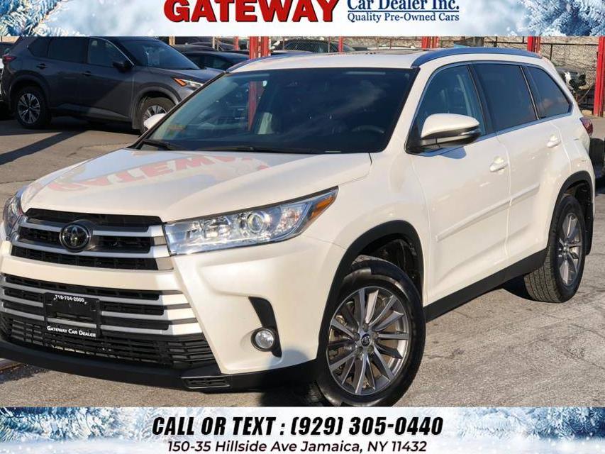 TOYOTA HIGHLANDER 2019 5TDJZRFH7KS611560 image