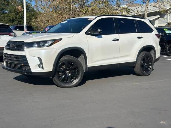 TOYOTA HIGHLANDER 2019 5TDKZRFH8KS313331 image