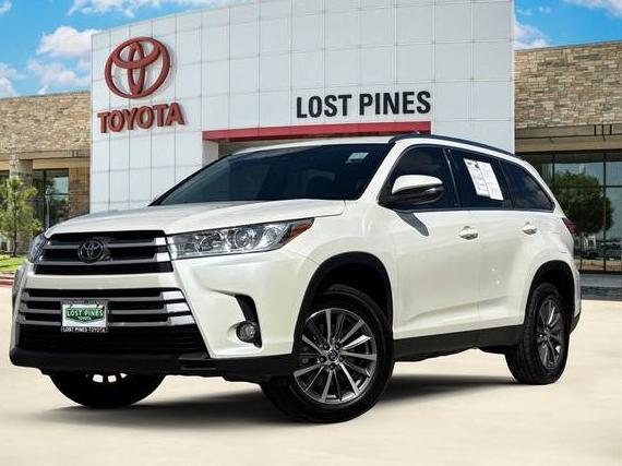 TOYOTA HIGHLANDER 2019 5TDKZRFH3KS562877 image