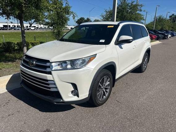 TOYOTA HIGHLANDER 2019 5TDKZRFH3KS566279 image
