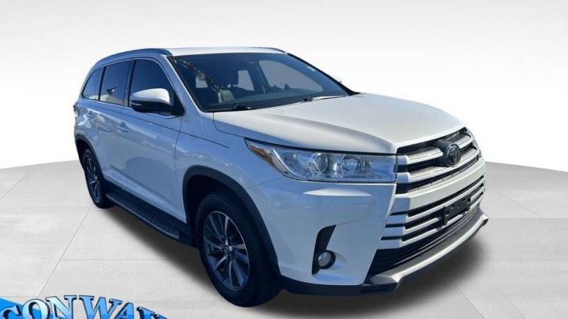 TOYOTA HIGHLANDER 2019 5TDKZRFH3KS565018 image