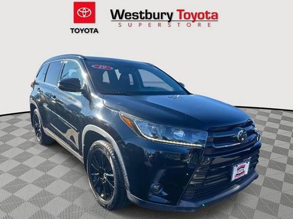 TOYOTA HIGHLANDER 2019 5TDJZRFH9KS617568 image