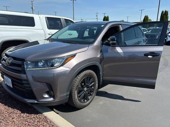 TOYOTA HIGHLANDER 2019 5TDJZRFH6KS963383 image
