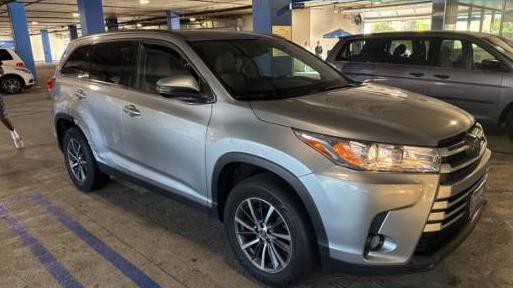 TOYOTA HIGHLANDER 2019 5TDKZRFH4KS550558 image