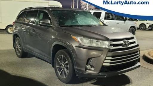 TOYOTA HIGHLANDER 2019 5TDKZRFH1KS574588 image