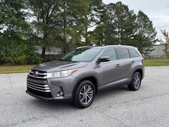 TOYOTA HIGHLANDER 2019 5TDKZRFH3KS338332 image