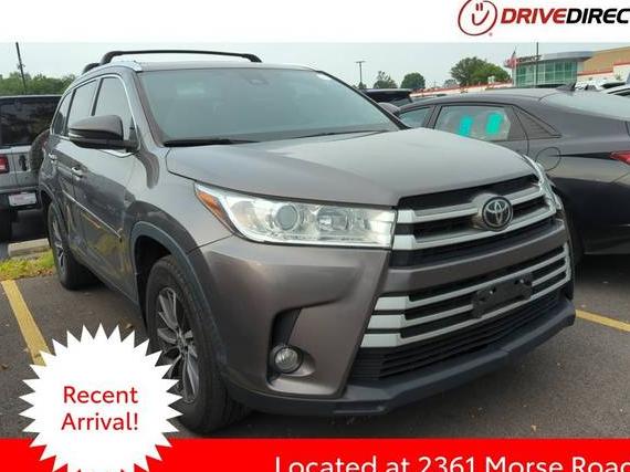 TOYOTA HIGHLANDER 2019 5TDJZRFH7KS626883 image