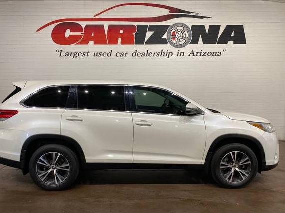 TOYOTA HIGHLANDER 2019 5TDZZRFH6KS352837 image
