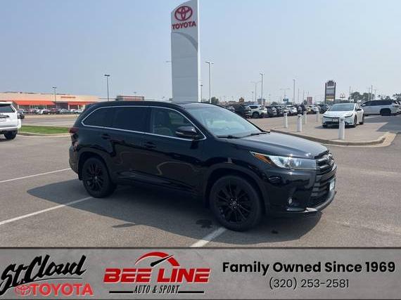 TOYOTA HIGHLANDER 2019 5TDJZRFH2KS607660 image