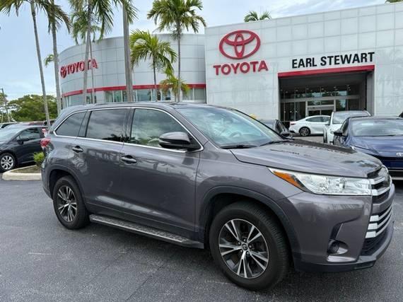 TOYOTA HIGHLANDER 2019 5TDZARFH5KS048020 image
