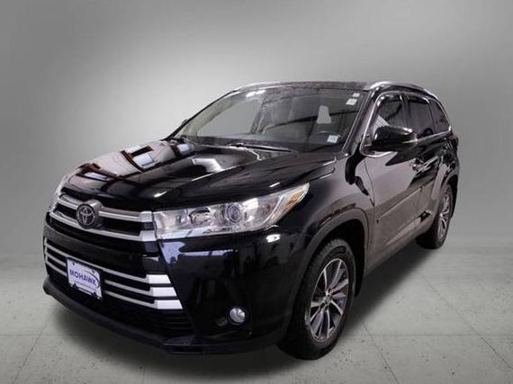 TOYOTA HIGHLANDER 2019 5TDJZRFH5KS920198 image