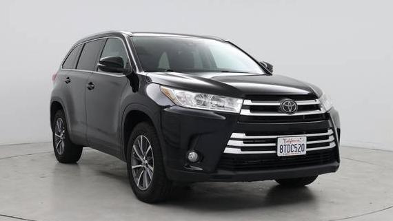 TOYOTA HIGHLANDER 2019 5TDKZRFH9KS560826 image