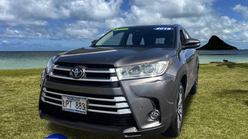 TOYOTA HIGHLANDER 2019 5TDKZRFH8KS564429 image