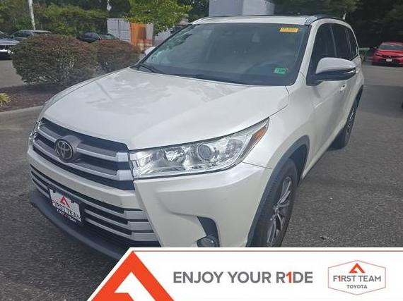 TOYOTA HIGHLANDER 2019 5TDKZRFH0KS574369 image TOYOTA HIGHLANDER 2019 5TDKZRFH0KS574369 image