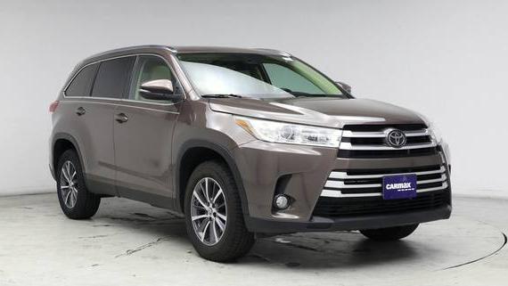 TOYOTA HIGHLANDER 2019 5TDKZRFH9KS303021 image TOYOTA HIGHLANDER 2019 5TDKZRFH9KS303021 image