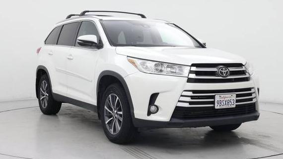 TOYOTA HIGHLANDER 2019 5TDJZRFH7KS716180 image