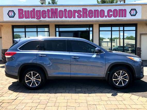 TOYOTA HIGHLANDER 2019 5TDJZRFH6KS961844 image